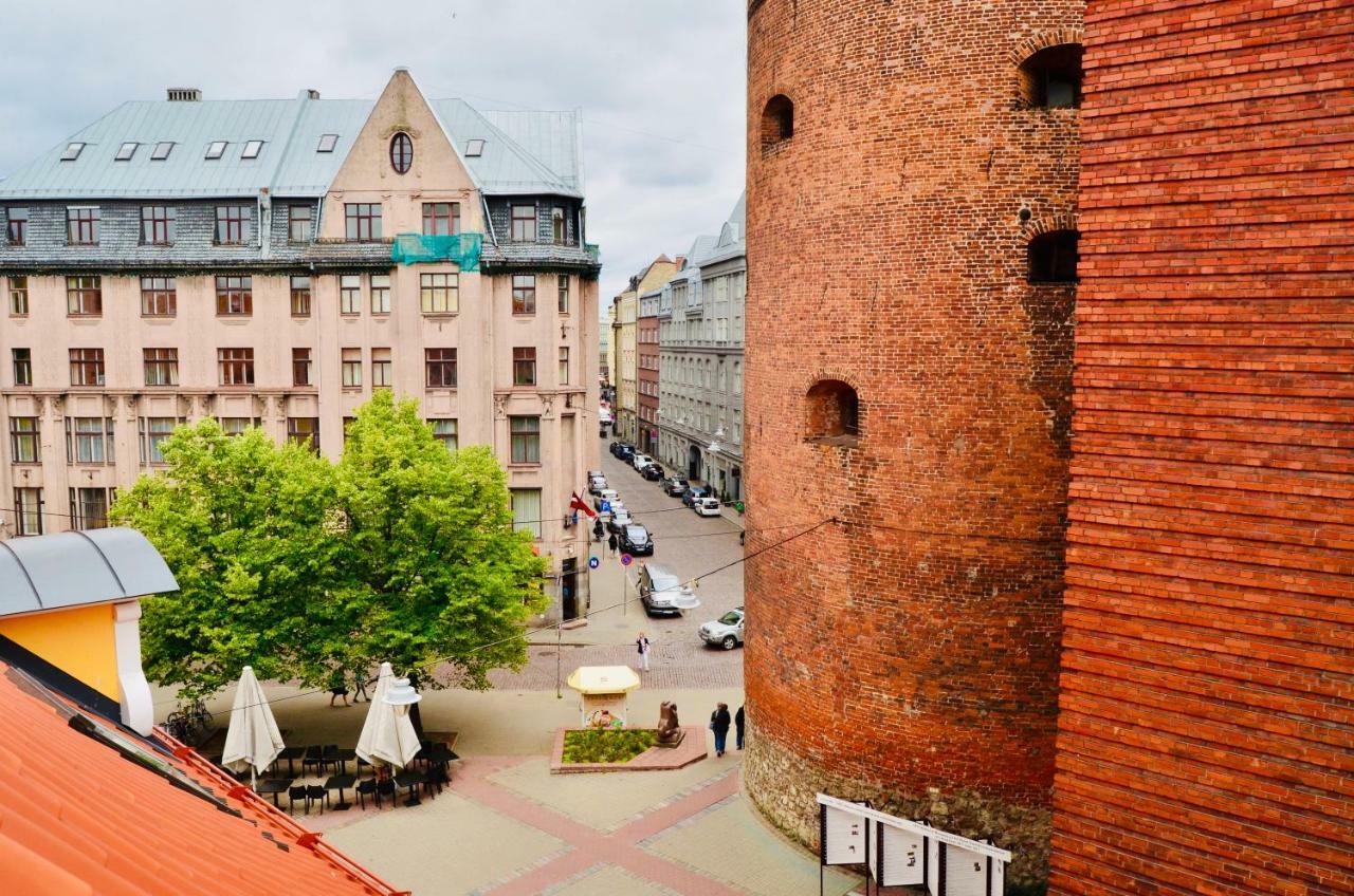 Powder Tower Apartment In Old Town Рига Екстер'єр фото